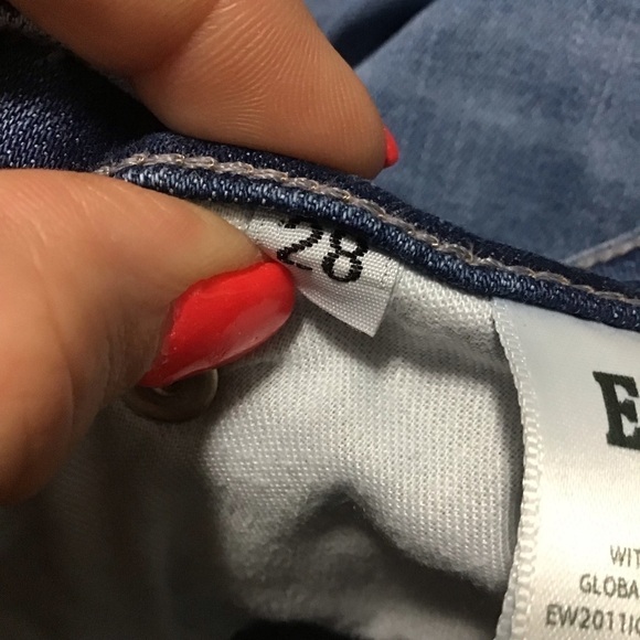 EDWIN Elin Crop Straight Jeans - Picture 11 of 14